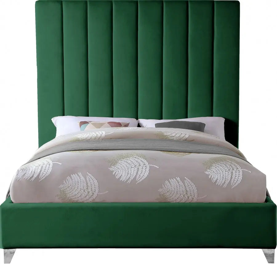 Meridian Furniture - Via Velvet Queen Bed In Green - Viagreen-Q