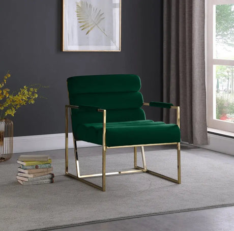 Meridian Furniture - Wayne Velvet Accent Chair In Green - 526Green