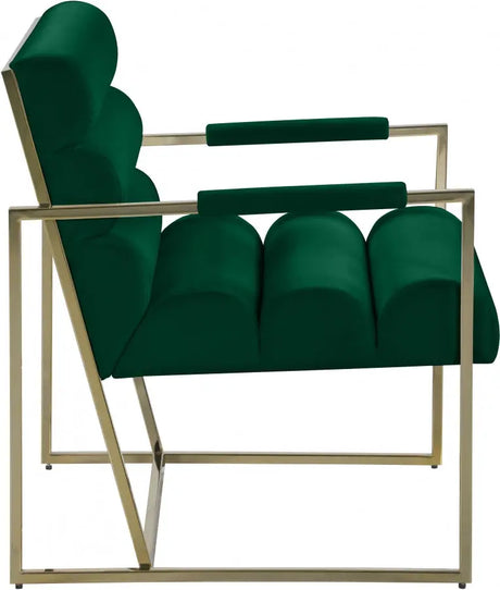 Meridian Furniture - Wayne Velvet Accent Chair In Green - 526Green