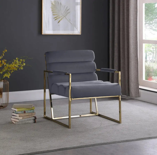 Meridian Furniture - Wayne Velvet Accent Chair In Grey - 526Grey