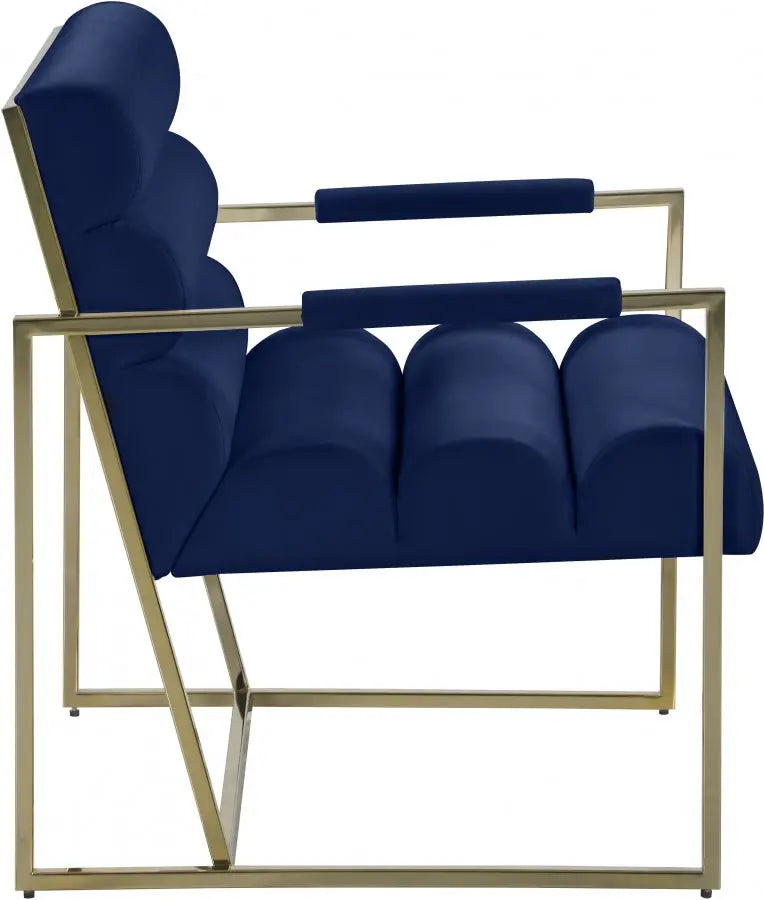 Meridian Furniture - Wayne Velvet Accent Chair In Navy - 526Navy