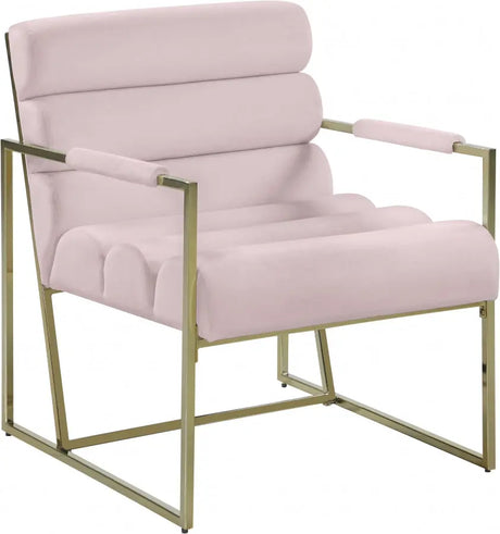 Meridian Furniture - Wayne Velvet Accent Chair In Pink - 526Pink