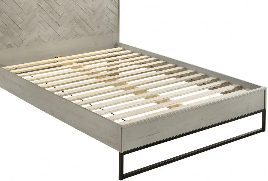 Meridian Furniture - Weston Wood Queen Bed In Grey Stone - Weston-Q