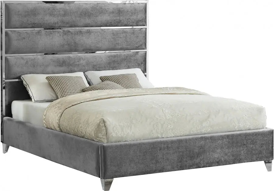 Meridian Furniture - Zuma Velvet King Bed In Grey - Zumagrey-K