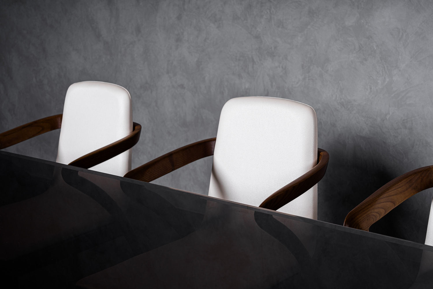 Modrest Christy - Mid-Century Modern Grey Glass + Walnut Oval Dining Table - Home Elegance USA