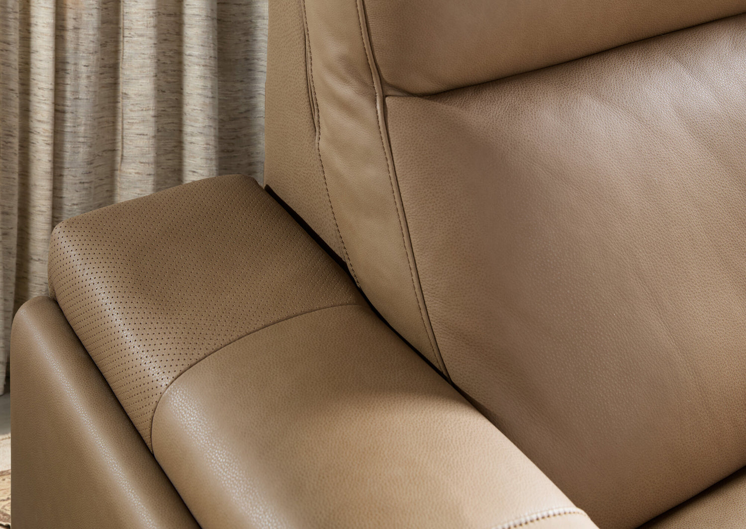 Simone Six-Piece Power Sectional by Hooker Furniture in Safari Bistro Leather