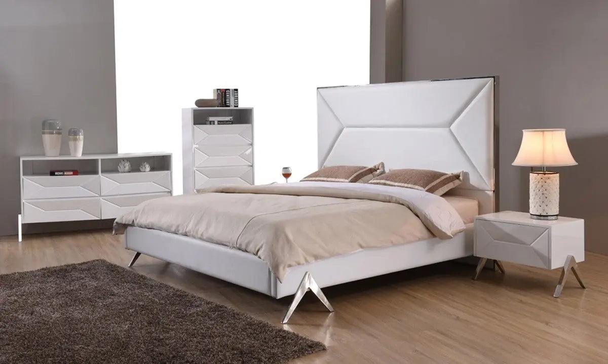 Vig Furniture - Modrest Candid Modern White Bed - Vgvcbd1109