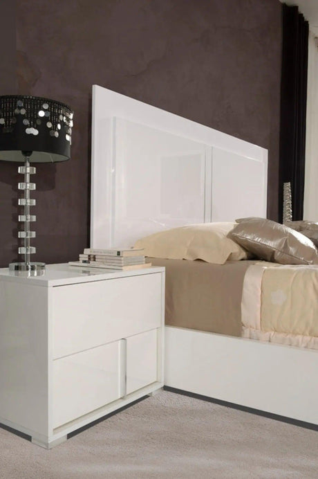 Vig Furniture - Modrest Nicla Italian Modern White Bed - Vgacnicla-Bed