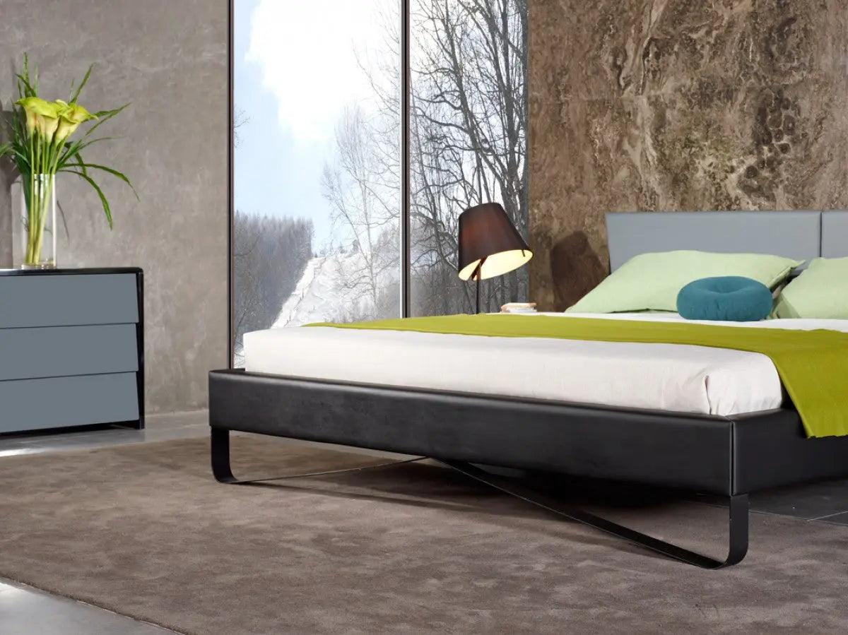 Vig Furniture - Modrest Stone Modern Grey & Black Bed - Vgwcvb01