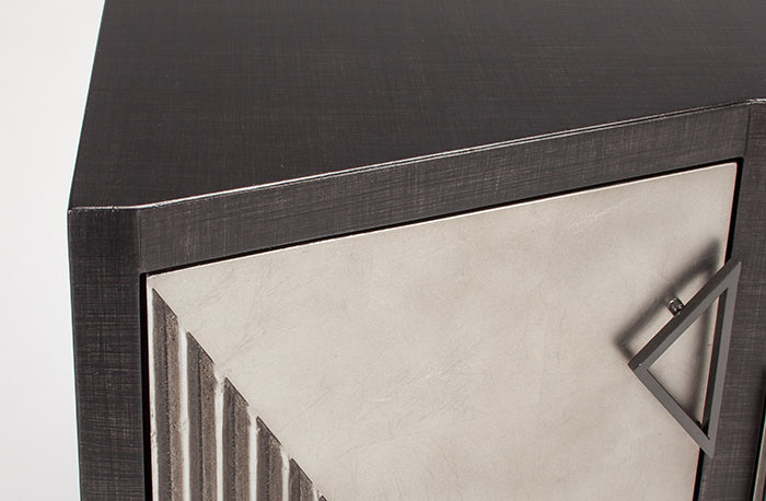 Artmax 4F05-S Cabinet – Smoky Burnt Silver Fluted Door Detail