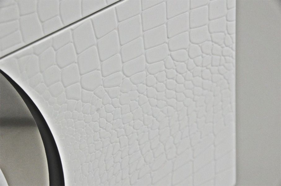 Queen Ovidius - Modern White Crocodile Lacquer Bed