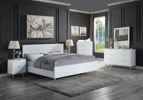 Acme - Gaines EK Bed BD01033EK White High Gloss Finish