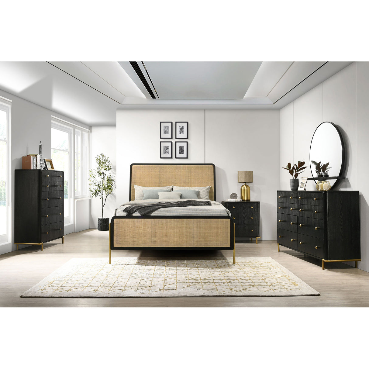 Anser Black and Natural 5-piece Eastern King Bedroom Set