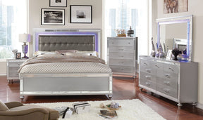 Brachium - 4 Piece Queen Bedroom Set - Silver