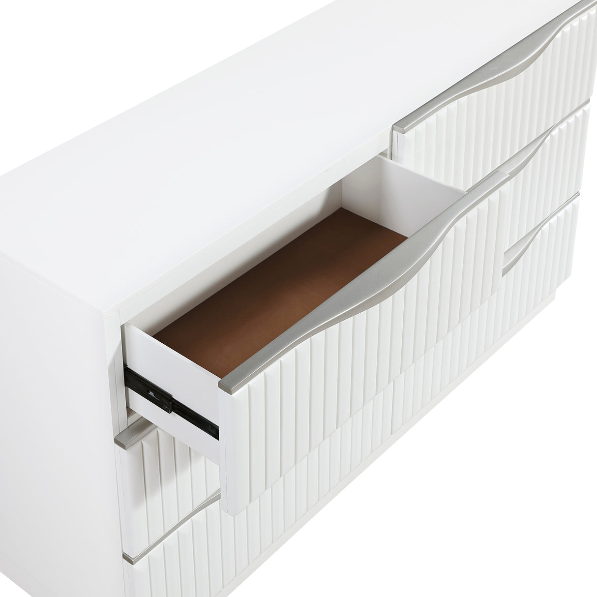 23513220