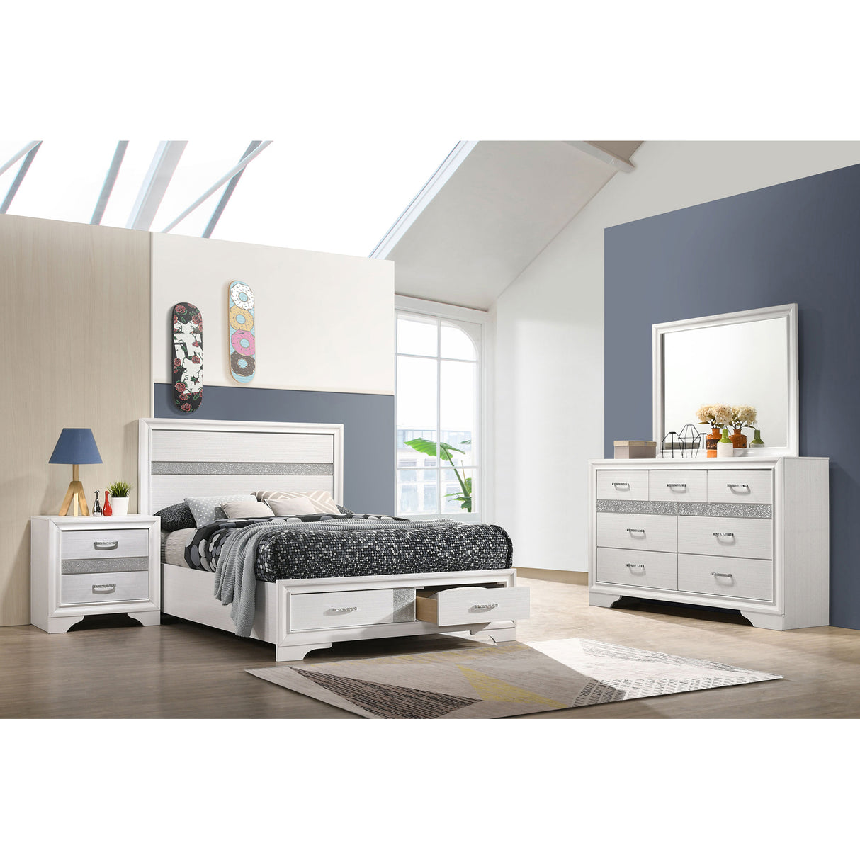 Annie White 4-piece Full Bedroom Set
