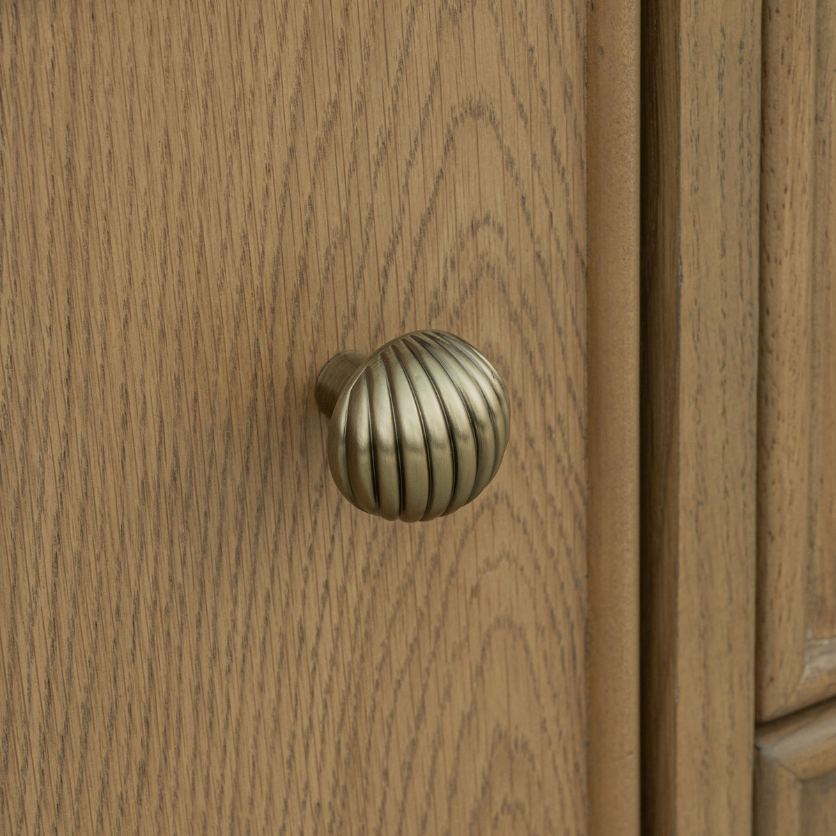 Reed Entertainment Base - Driftwood Oak | Flexsteel