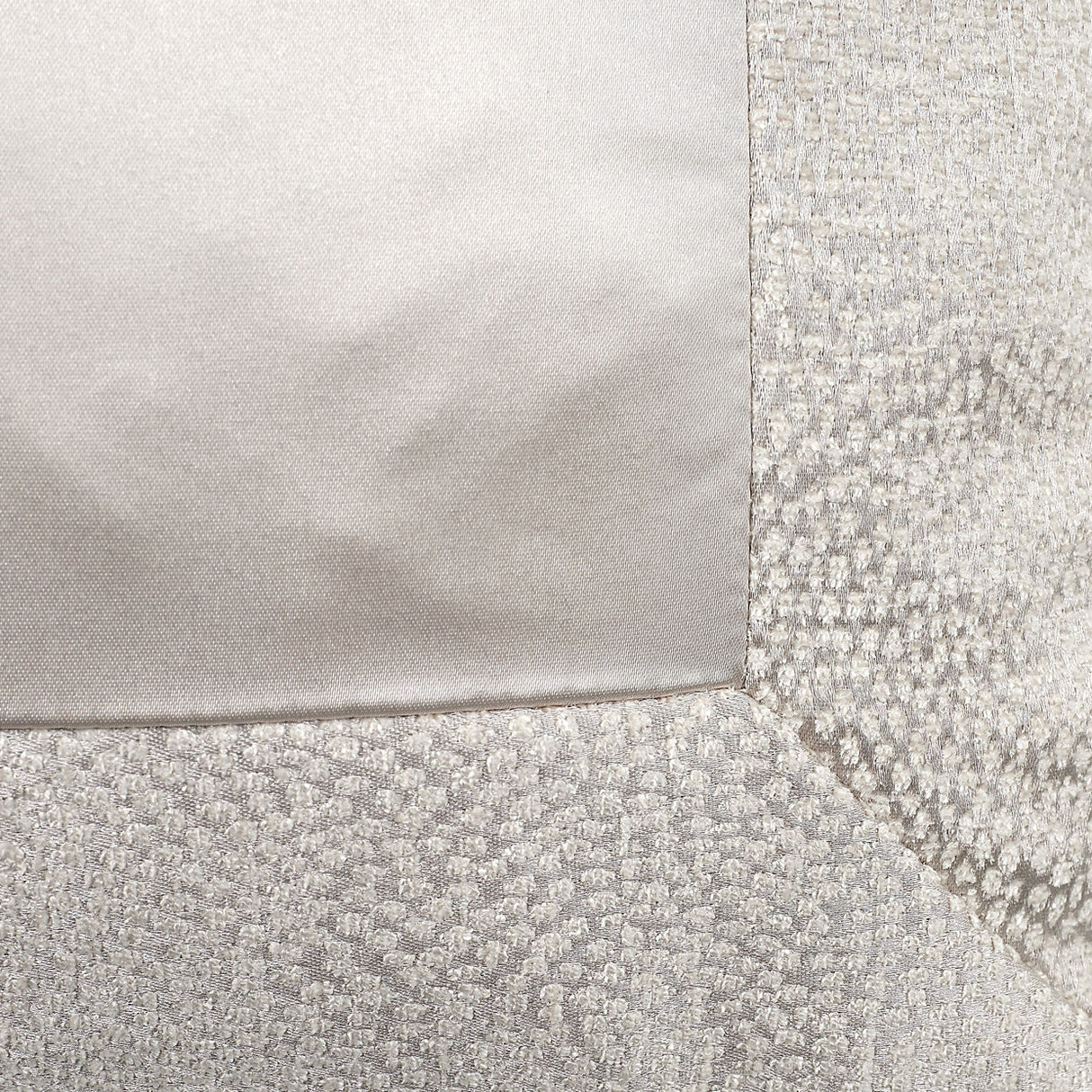 Set Skylar Comforter Set Champagne - Aico Furniture - Home Elegance USA