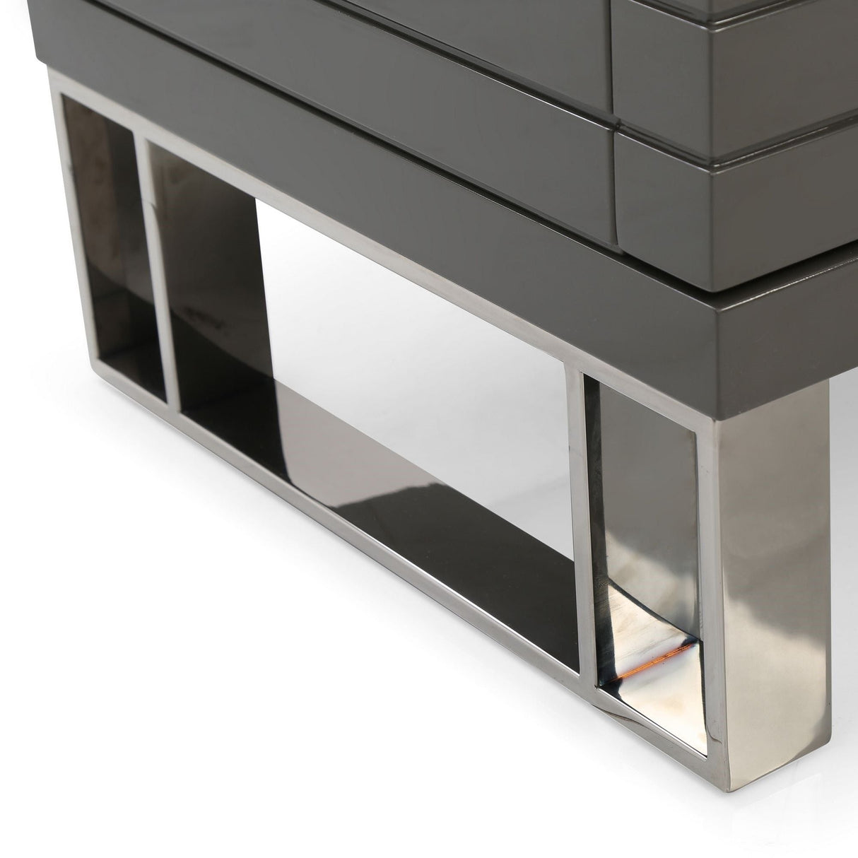 Splendor Silver & Grey Velvet Upholstered King Platform Bed Set – VIG Furniture - Home Elegance USA