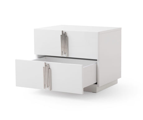 Token - Queen Modern Cream & Stainless Steel Bed + Nightstands