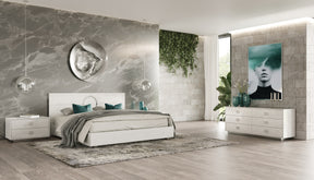 Queen Ovidius + Victoria - Modern White Crocodile Lacquer Bedroom Set - View Image 1