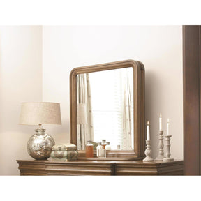 New Lou Vertical Storage Mirror | Universal