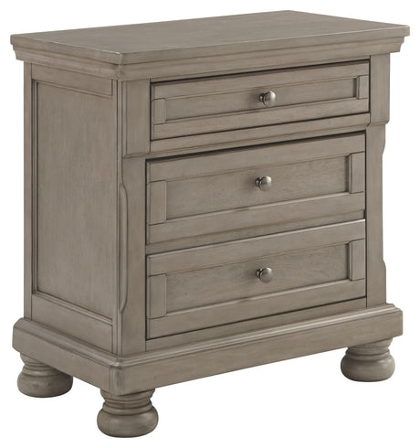 Lettner - Light Gray - Queen Sleigh Bed - 8 Pc. - Dresser, Mirror, Chest, Queen Bed, 2 Nightstands | Ashley