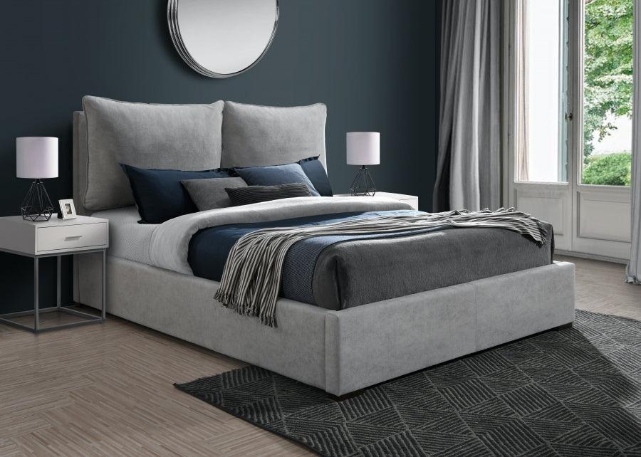 Meridian Furniture - Misha Polyester Fabric King Bed In Grey - Mishagrey-K