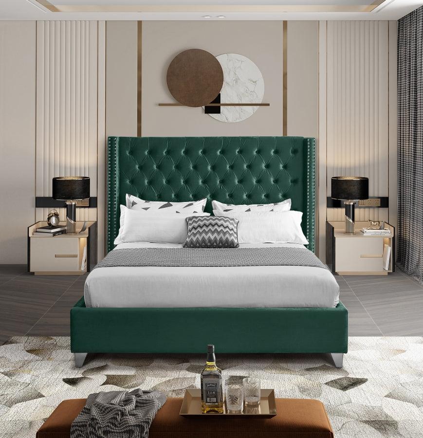 Meridian Furniture - Aiden Velvet Queen Bed In Green - Aidengreen-Q