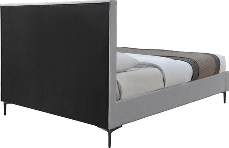 Meridian Furniture - Hunter Queen Linen Bed In Grey - Huntergrey-Q