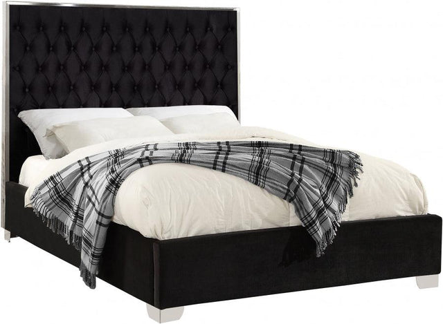 Meridian Furniture - Lexi Velvet Queen Bed In Black - Lexiblack-Q