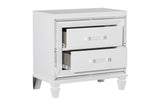 Homelegance - Tamsin 6 Piece Eastern King Platform Bedroom Set In White - 1616Wk-1Ek-6Set