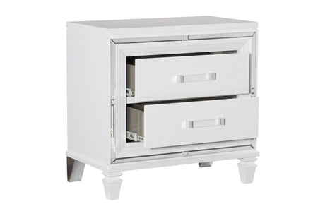 Tamsin 3 Piece Queen Platform Bedroom Set In White 1616W-1-3Set | Homelegance