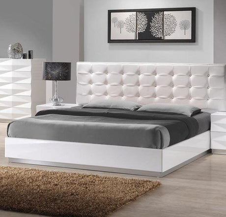Verona White Lacquer 4 Piece Queen Platform Bedroom Set - 17688-Q-4Set | J&M