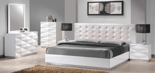 J&M Furniture - Verona White Lacquer 3 Piece Eastern King Platform Bedroom Set - 17688-K-3Set