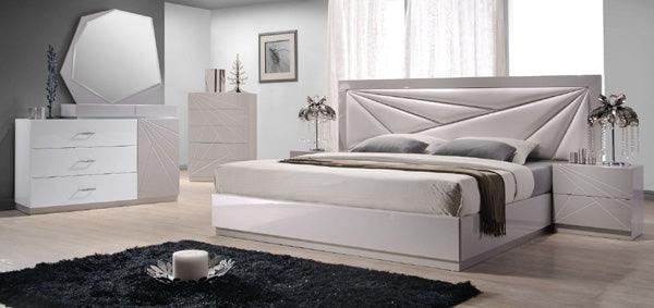 J&M Furniture - Florence White & Light Grey Lacquer 5 Piece Queen Platform Bedroom Set - 17852-Q-5Set