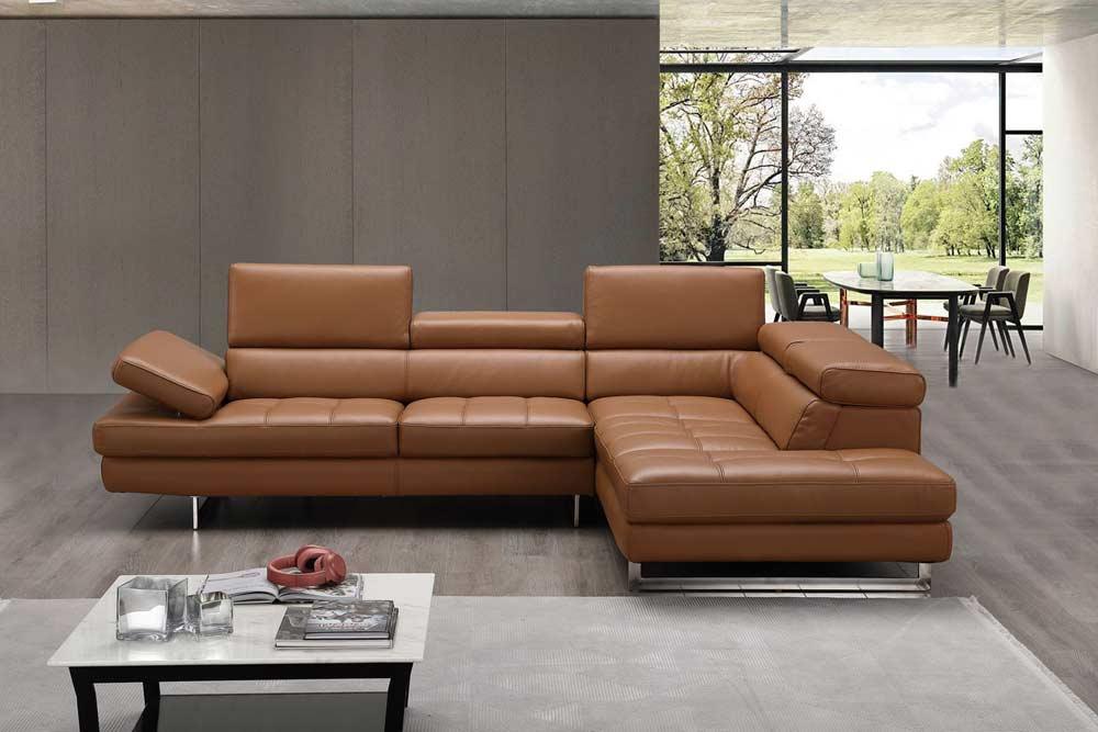 A761 Italian Leather Sectional Caramel In Right Hand Facing - 17855211 - Rhfc | J&M | Home Elegance USA