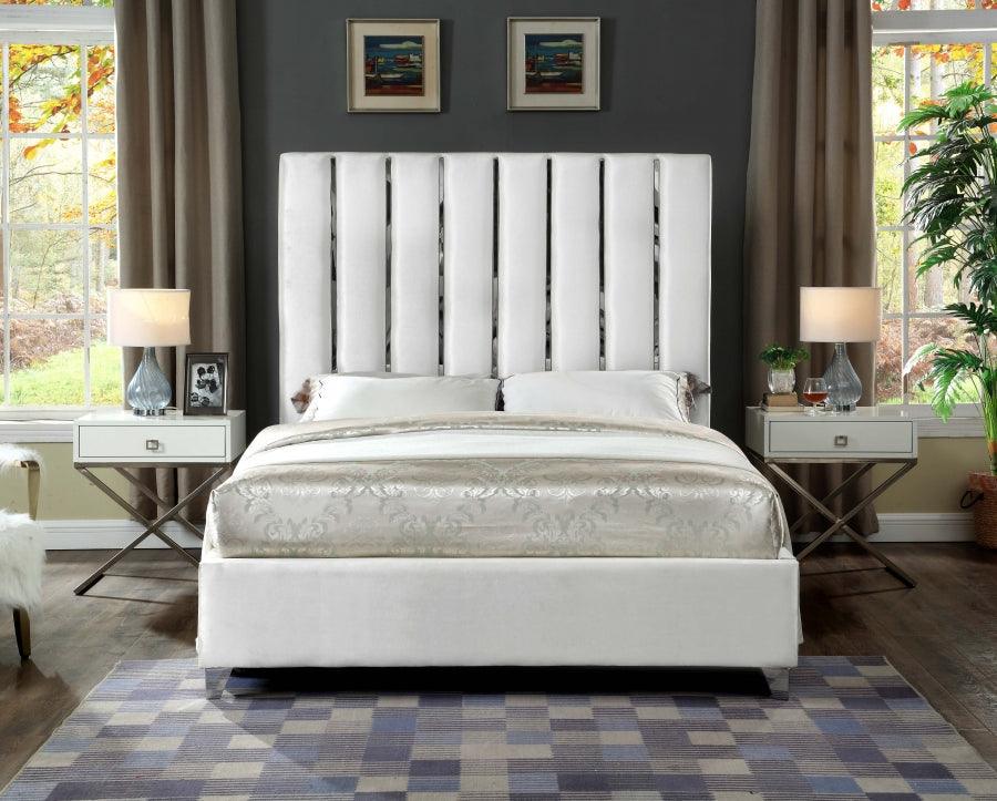 Meridian Furniture - Enzo Velvet King Bed In White - Enzowhite-K