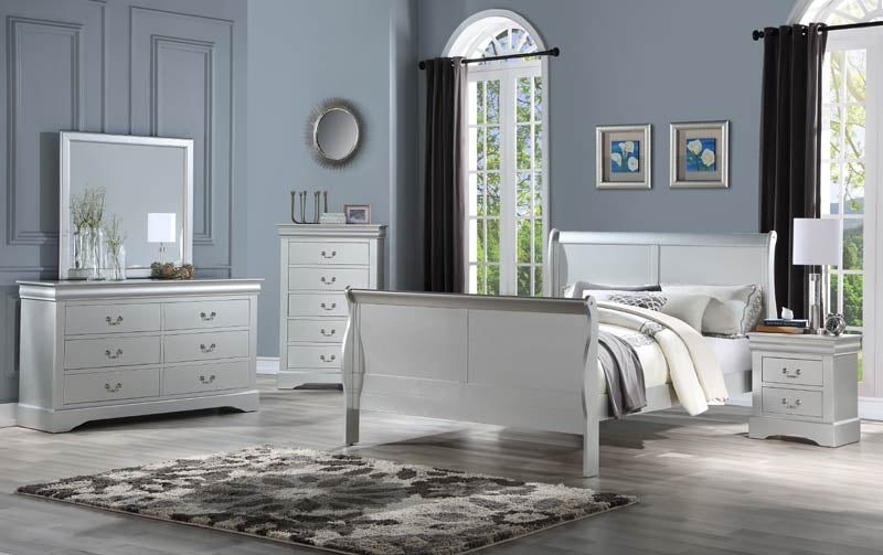 Acme Louis Philippe 4-Piece Eastern King Bedroom Set, White