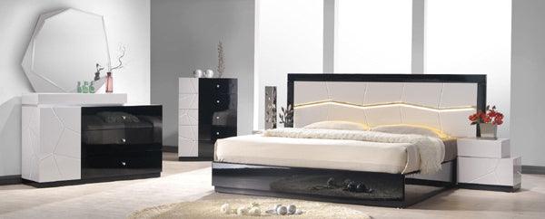 J&M Furniture - Turin Light Grey And Black Lacquer 4 Piece Eastern King Platform Bedroom Set - 17854-K-4Set