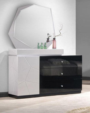 Turin 3 Drawer Dresser With Mirror - 17854-Dm | J&M