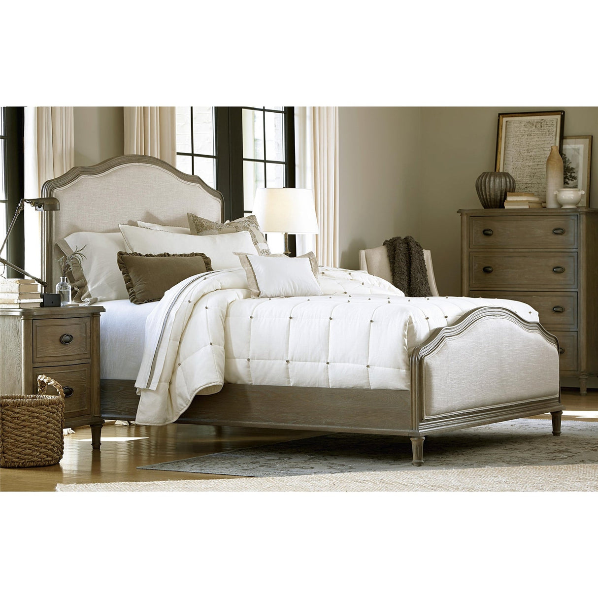 Curated Nightstand 326 | Universal | Home Elegance USA