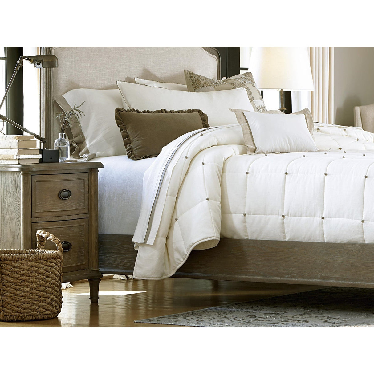 Curated Nightstand 326 | Universal | Home Elegance USA