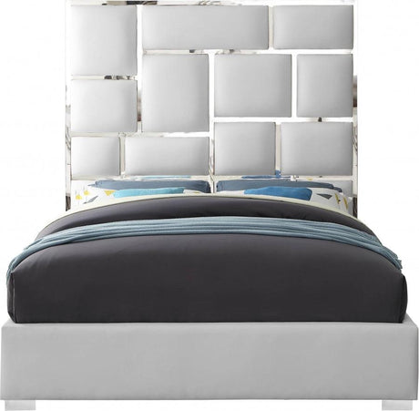 Meridian Furniture - Milan Faux Leather Queen Bed In White - Milanwhite-Q