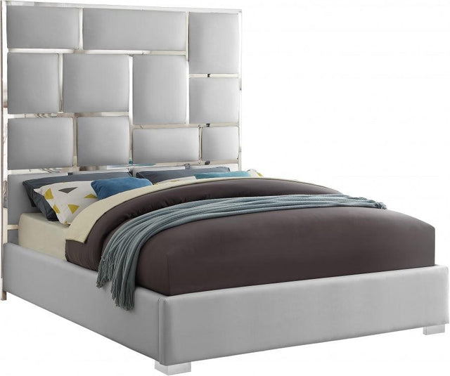 Meridian Furniture - Milan Faux Leather Queen Bed In White - Milanwhite-Q