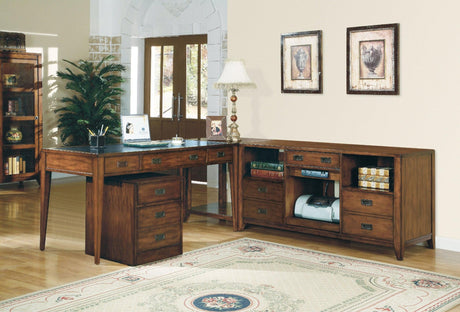 Hooker Furniture Executive Leg Desk