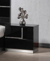 J&M Furniture - Lucca Black Lacquer 5 Piece Queen Platform Bedroom Set - 17685-Q-5Set