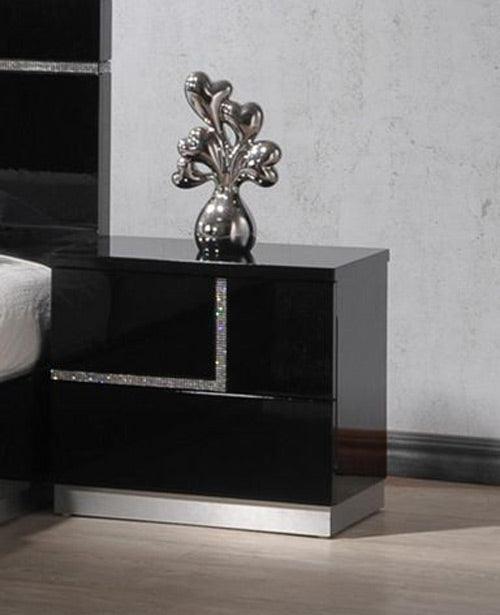 J&M Furniture - Lucca Black Lacquer 5 Piece Eastern King Platform Bedroom Set - 17685-K-5Set