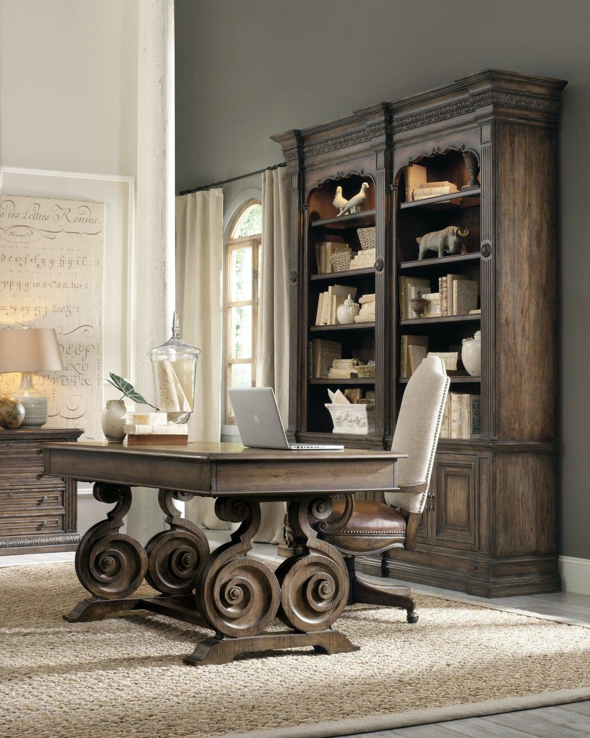 Hooker Furniture Rhapsody Writing Desk