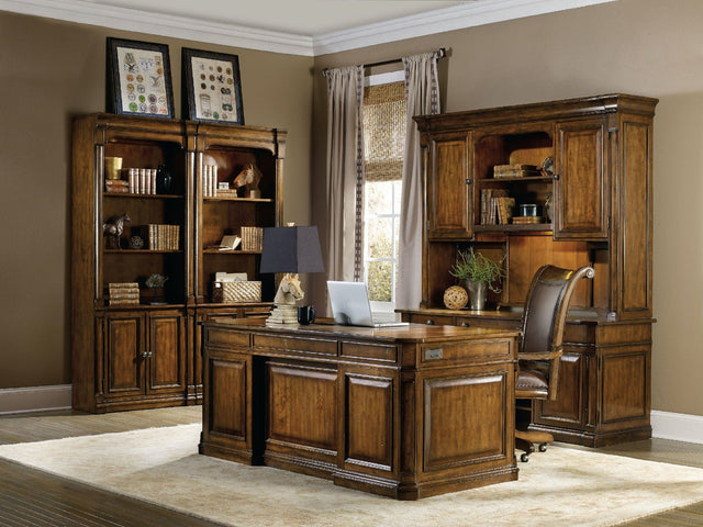 Tynecastle Bunching Bookcase in Alder Veneers Chestnut Finish – Hooker Furniture